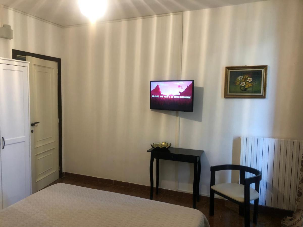 Bed and Breakfast Ma.Di Bb Рокка-Сан-Джованни Экстерьер фото